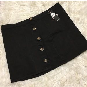 NWT BooHoo Button Up Skirt size US16